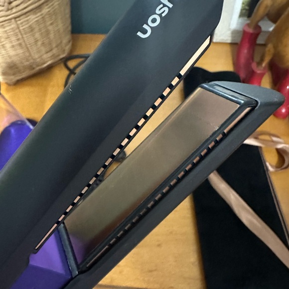 Dyson Corrale Straightener - Picture 5 of 6